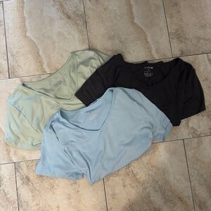 Bundle of 3 Soft V-Neck T-Shirts – SHEIN